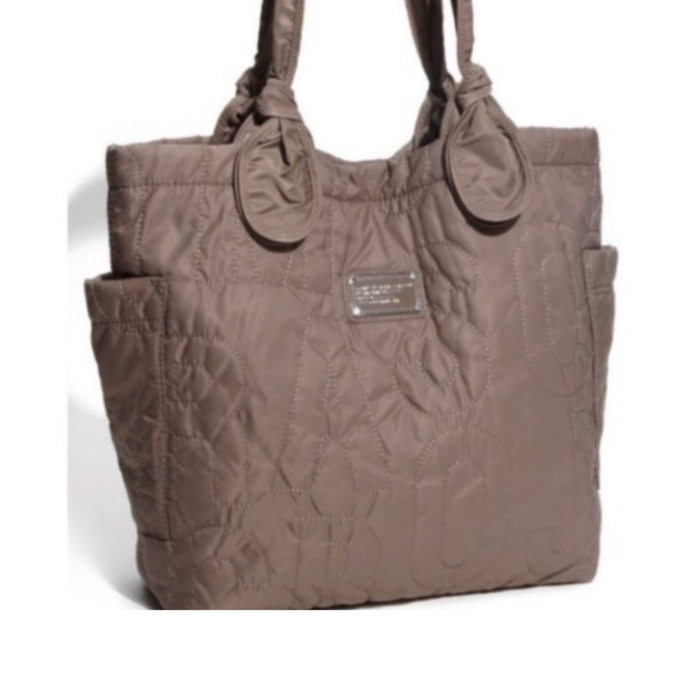 NWOT Marc Jacobs Pretty Nylon Medium Tate Tote Bag Satchel, Quartz Grey